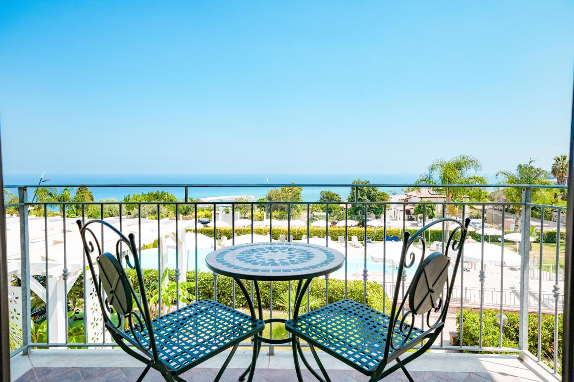 Sentido Michelizia Tropea Resort Dış mekan fotoğraf